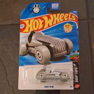 HOT WHEELS PASS 'N GO CAR